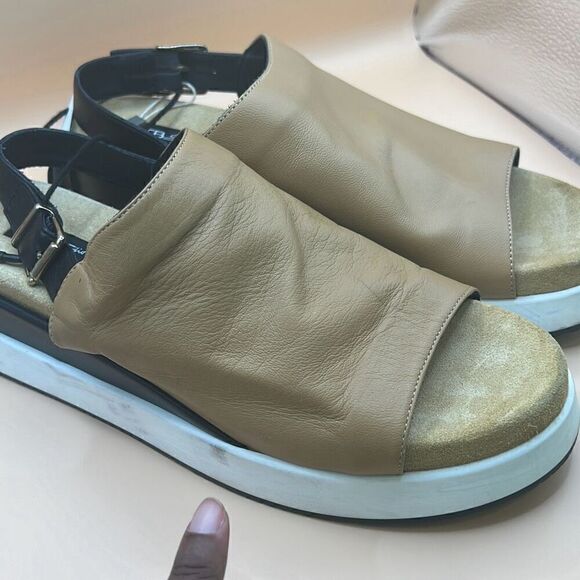 Tosca Blue TB Studio Women's 40 Chunky Sling Back Sandals Sand Beige Colorblock - Picture 2 of 13